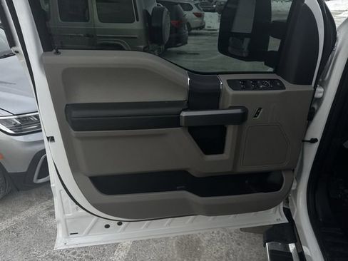Used 2022 Ford F450 XLT AWD/4WD image 22