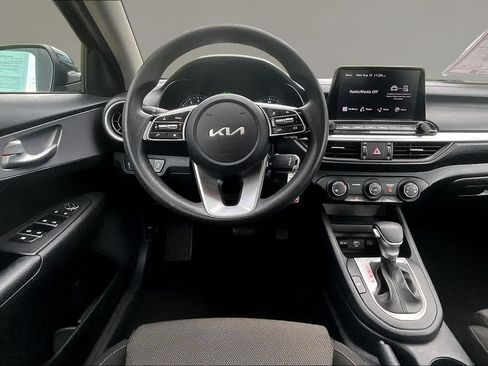 Used 2024 Kia Forte LXS FWD image 8