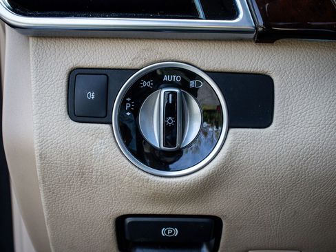 Used 2018 Mercedes-Benz GLE 550e 4MATIC image 17