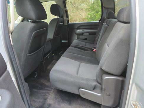 Used 2010 Chevrolet Silverado 1500 LT w/ Power Pack Plus image 18