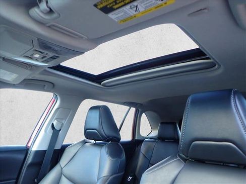 Used 2023 Toyota RAV4 XLE Premium image 12