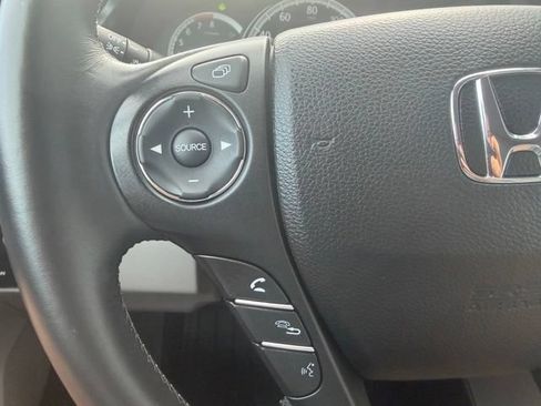 Used 2015 Honda Accord EX-L image 16