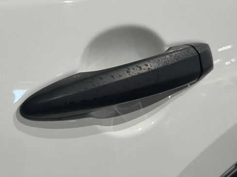 Used 2021 Nissan Rogue S AWD/4WD image 19