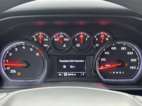 Used 2019 Chevrolet Silverado 1500 Custom w/ Custom Value Package image 9