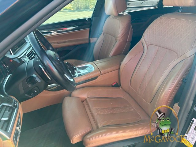 Used 2019 BMW 750i w/ Executive Package RWD image 11