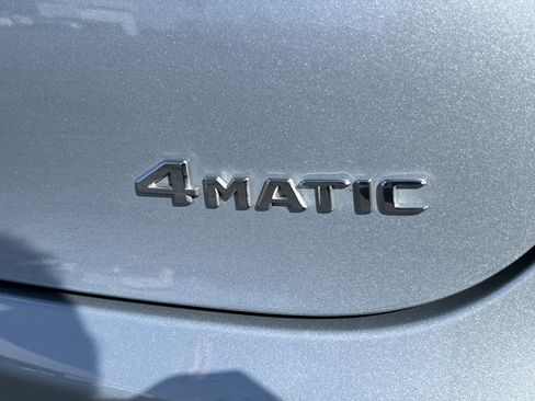 Used 2021 Mercedes-Benz GLC 300 4MATIC Coupe image 10