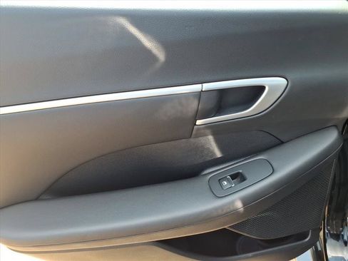 Used 2024 Hyundai Sonata SEL w/ Convenience Package FWD image 11