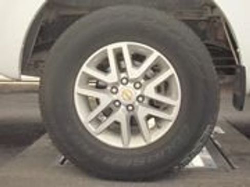 Used 2016 Nissan Frontier SV image 11