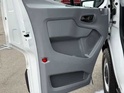 Used 2019 Ford Transit 250 130 Medium Roof RWD image 14
