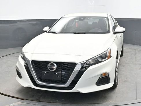 Used 2021 Nissan Altima 2.5 S FWD image 2