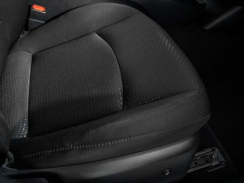 Certified 2022 Toyota Prius LE image 34