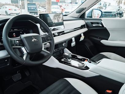 New 2026 Mitsubishi Outlander SE