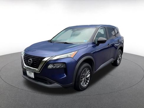 Used 2023 Nissan Rogue S FWD image 3