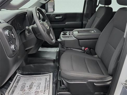 Used 2024 GMC Sierra 2500 Pro w/ Convenience Package image 11