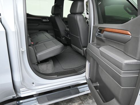 Certified 2025 GMC Sierra 1500 Denali w/ Technology Package image 12