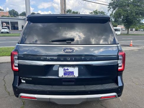 Certified 2024 Ford Expedition Platinum AWD/4WD image 4