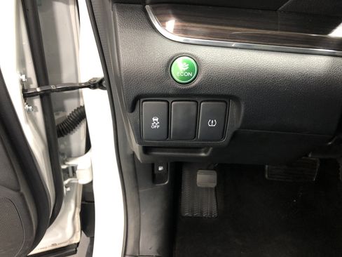 Used 2016 Honda CR-V EX-L image 17