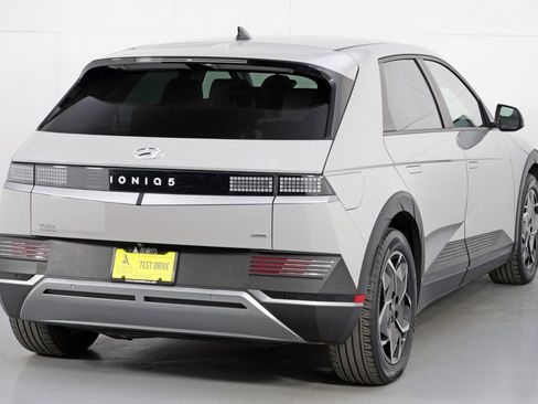 Used 2023 Hyundai Ioniq 5 SEL image 49