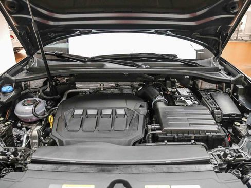 Certified 2025 Audi Q3 2.0T Premium Plus w/ Premium Plus Package AWD/4WD image 28