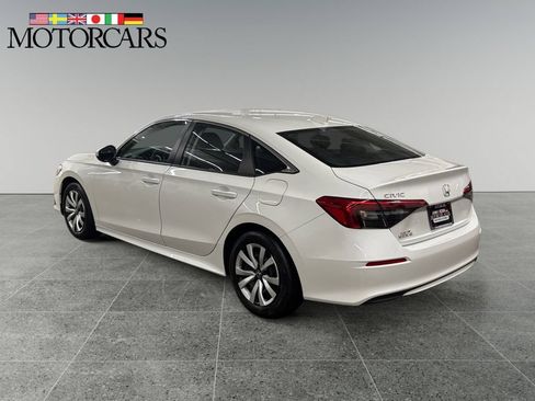 Used 2024 Honda Civic LX image 5