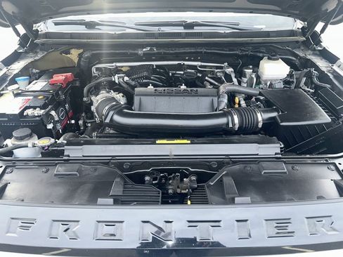 Used 2023 Nissan Frontier SV w/ Technology Package image 25