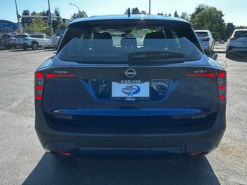 Used 2025 Nissan Kicks S AWD/4WD image 4