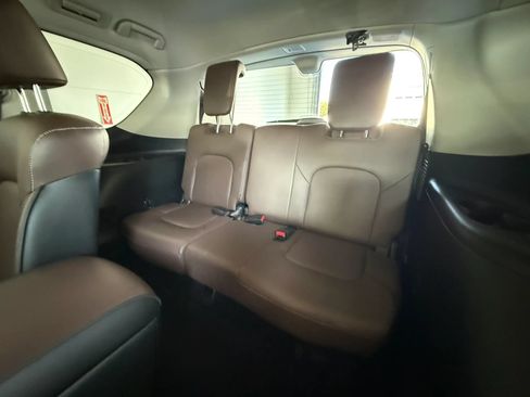 Used 2024 INFINITI QX80 Premium Select w/ Cargo Package AWD/4WD image 18