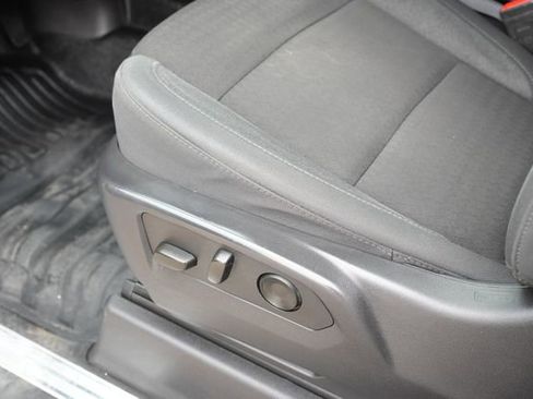 Used 2025 Chevrolet Silverado 1500 LT w/ Safety Package AWD/4WD image 10