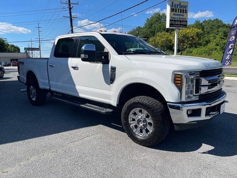 Used 2018 Ford F250 XLT w/ XLT Premium Package AWD/4WD image 10