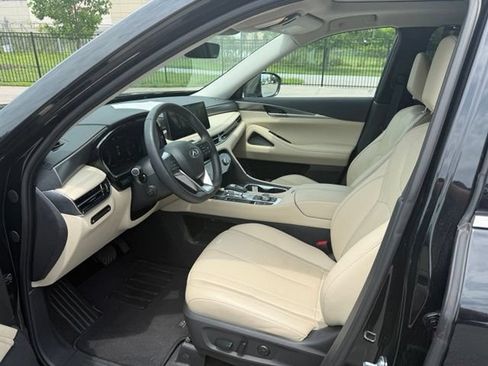 Certified 2023 INFINITI QX60 Luxe AWD/4WD image 9