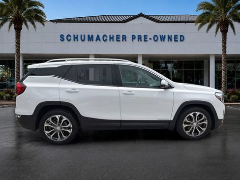 Used 2020 GMC Terrain SLT w/ Preferred Package FWD image 8