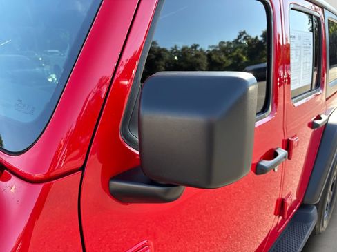 Used 2022 Jeep Wrangler Unlimited Sport AWD/4WD image 11
