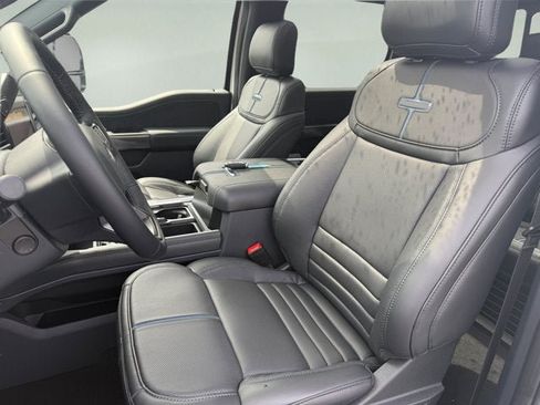 New 2026 Ford F250 Platinum AWD/4WD image 9