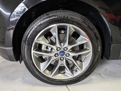 Used 2016 Ford Edge Titanium image 15