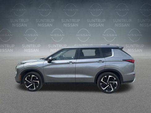 Used 2024 Mitsubishi Outlander SE AWD/4WD image 35