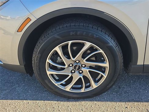 Used 2022 Lincoln Corsair FWD w/ Equipment Group 101A image 10