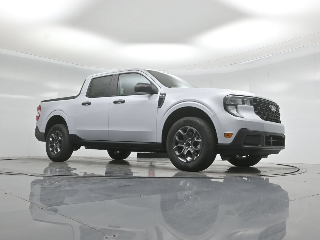 New 2026 Ford Maverick XLT FWD image 3