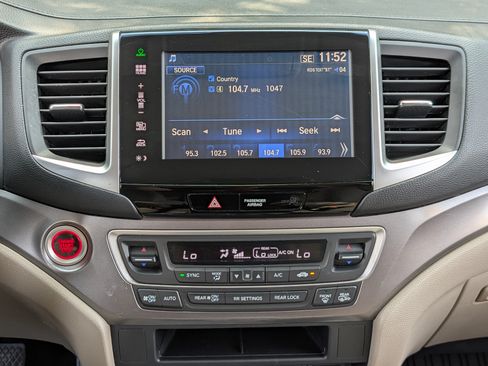 Used 2016 Honda Pilot EX image 26