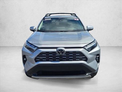Used 2022 Toyota RAV4 Limited FWD image 2