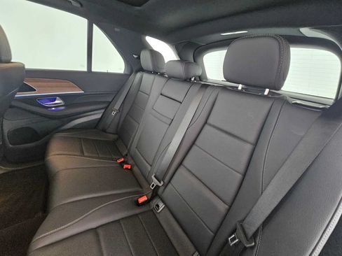 Certified 2025 Mercedes-Benz GLE 450 4MATIC image 17