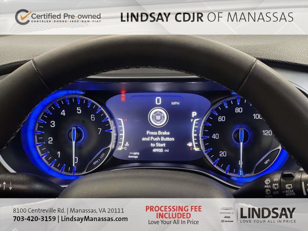 Certified 2025 Chrysler Pacifica Limited FWD image 32