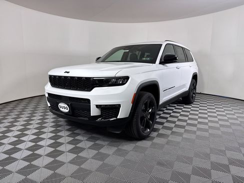 New 2025 Jeep Grand Cherokee L Limited w/ Black Appearance Package image 20