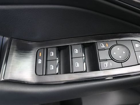 New 2026 Nissan Rogue S image 19