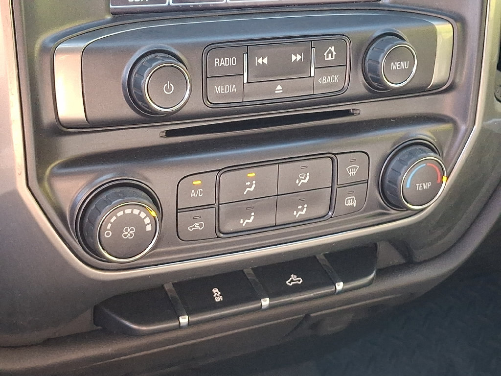 Used 2019 Chevrolet Silverado 1500 LT AWD/4WD image 15