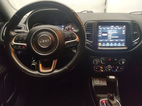 Used 2019 Jeep Compass Limited FWD image 22