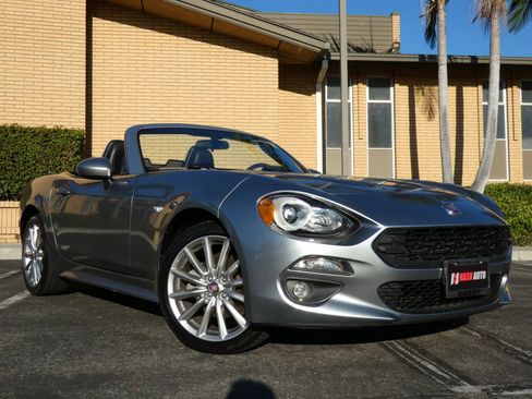 Used 2017 FIAT 124 Spider Lusso image 5