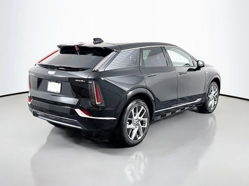 New 2026 Cadillac Optiq Luxury 1 w/ LPO, Floor Liner Package AWD/4WD image 7