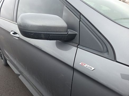 Used 2022 Ford Edge ST-Line w/ Class II Trailer Tow Package image 6