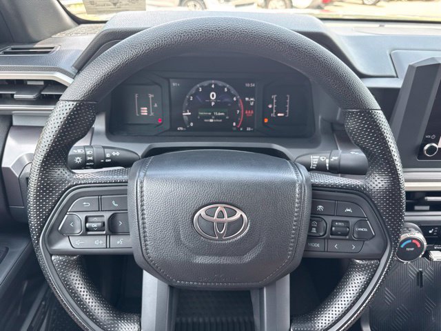 Used 2026 Toyota Tacoma SR5 AWD/4WD image 15