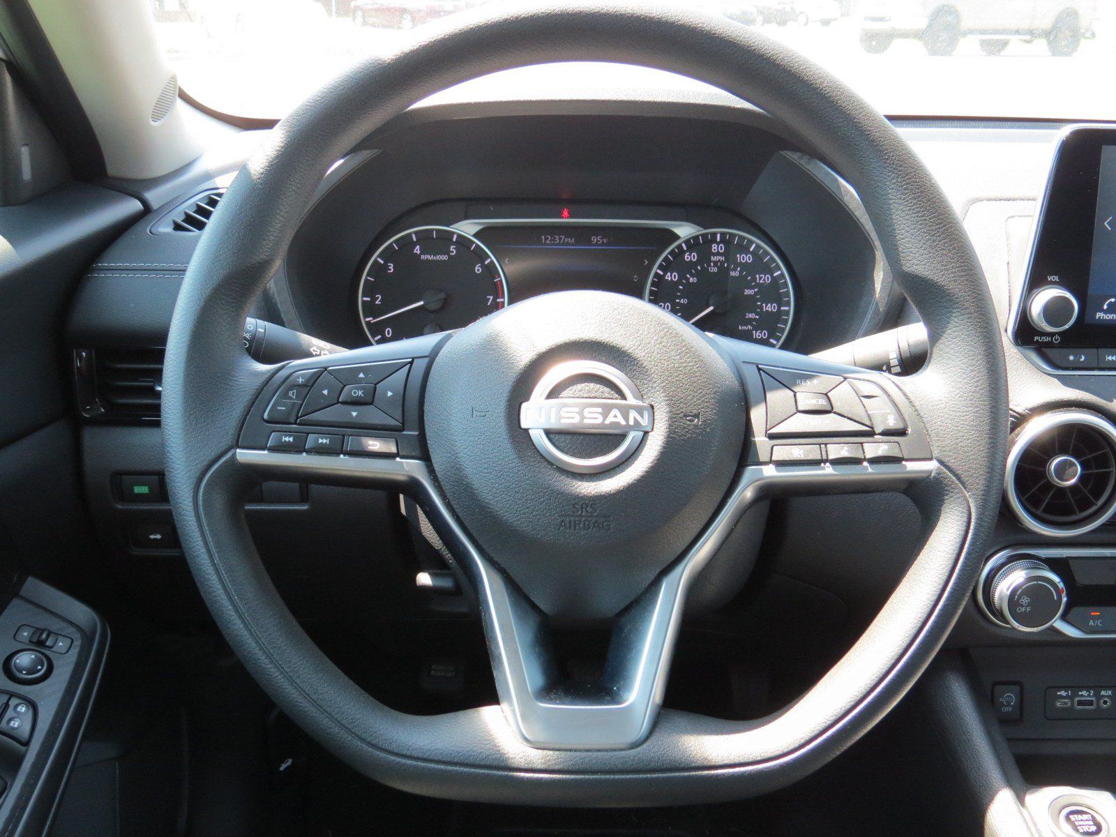 Used 2025 Nissan Sentra SV FWD image 14